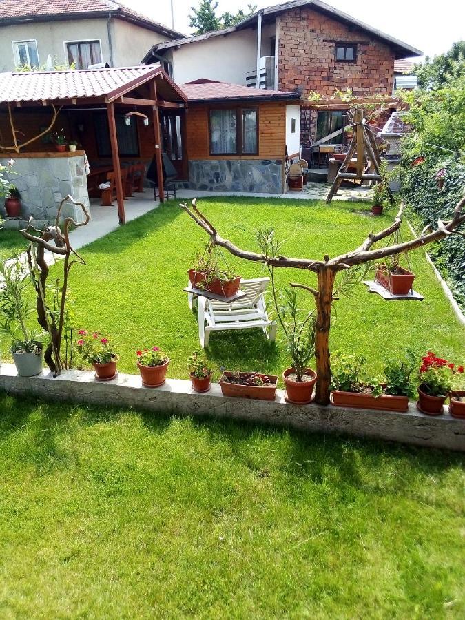 Holiday Guest House Kemo Saparewa Banja Zewnętrze zdjęcie