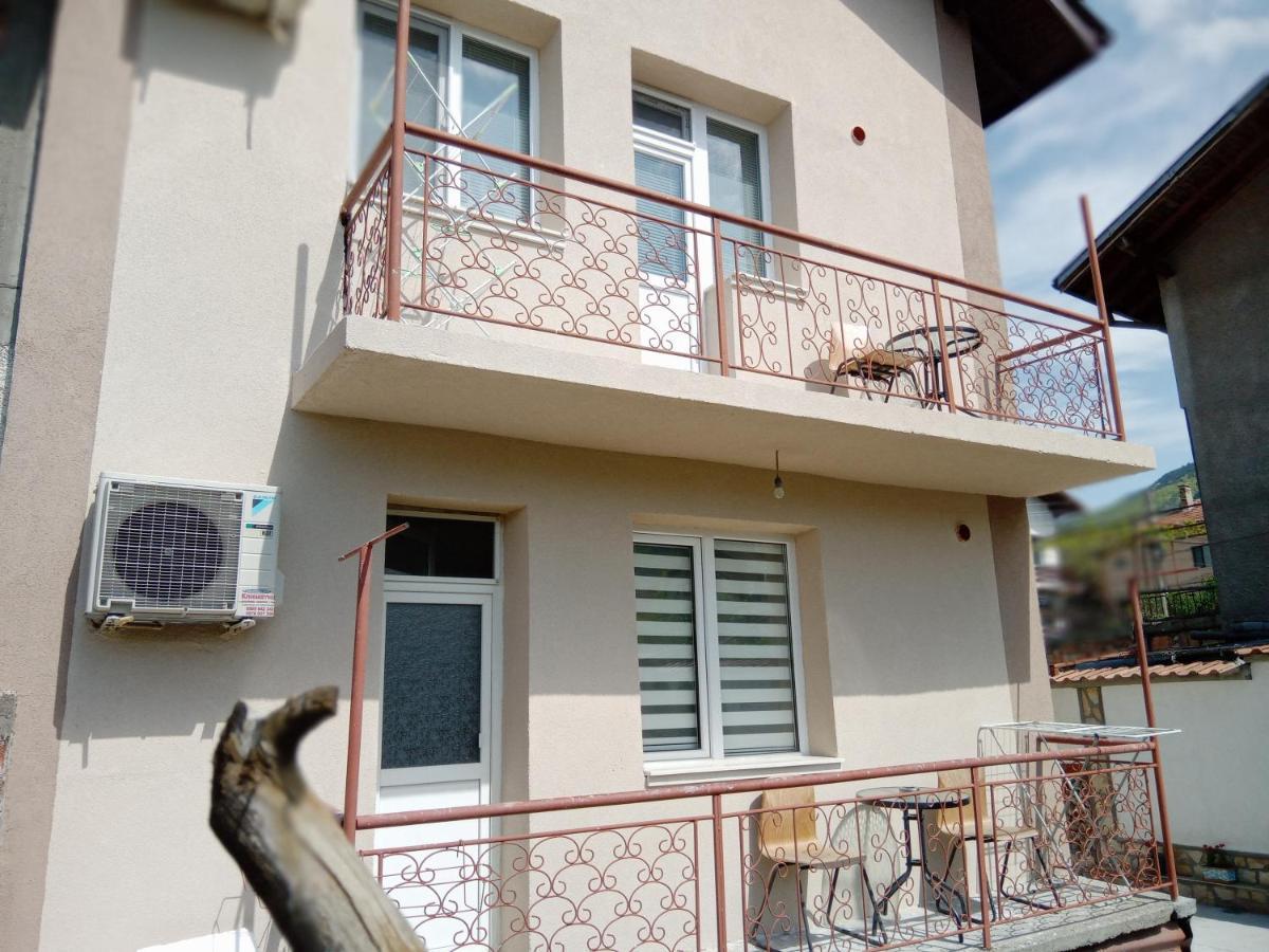 Holiday Guest House Kemo Saparewa Banja Zewnętrze zdjęcie