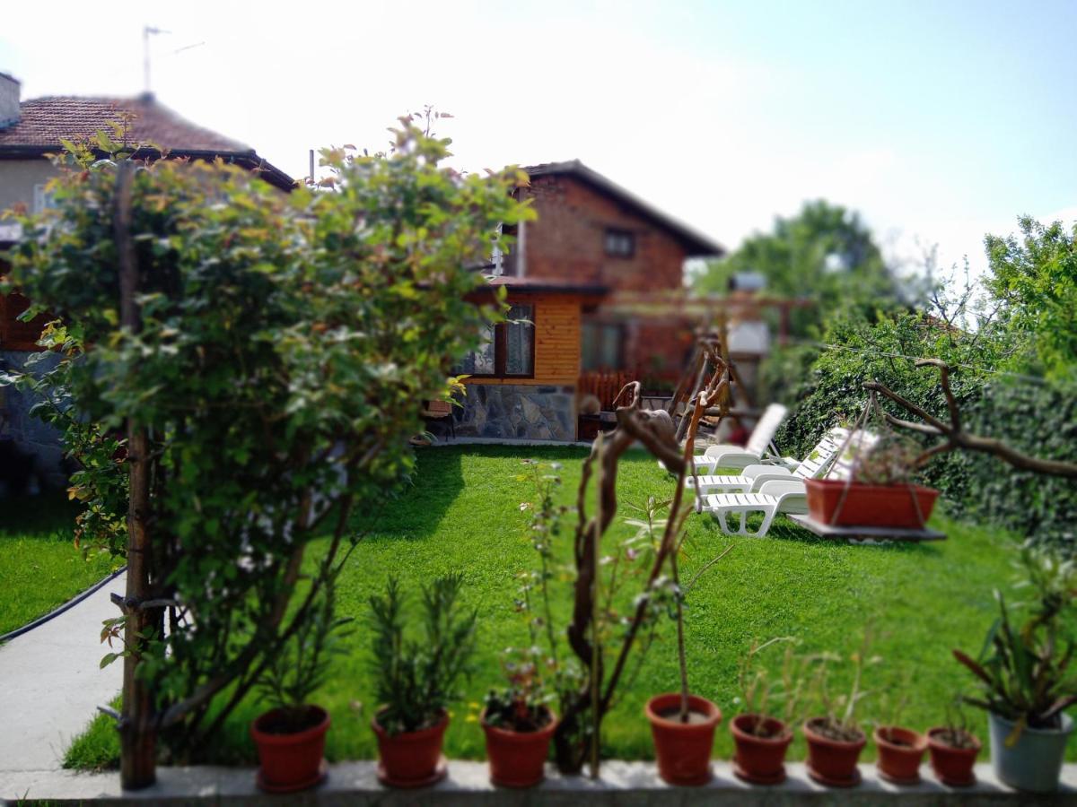 Holiday Guest House Kemo Saparewa Banja Zewnętrze zdjęcie